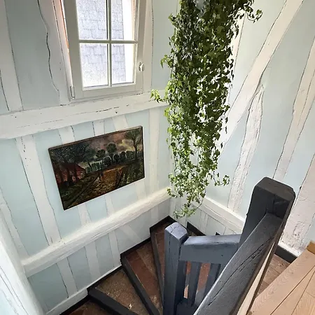 La Maison D'artiste Familiale Apartman